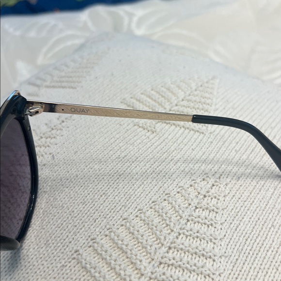 Quay Australia Black Cat-Eye Sunglasses with Gradient Purple Lenses